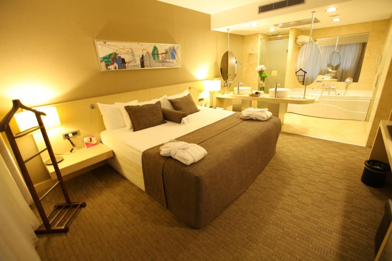 Cpankara Hotel Kültér fotó A room at the hotel
