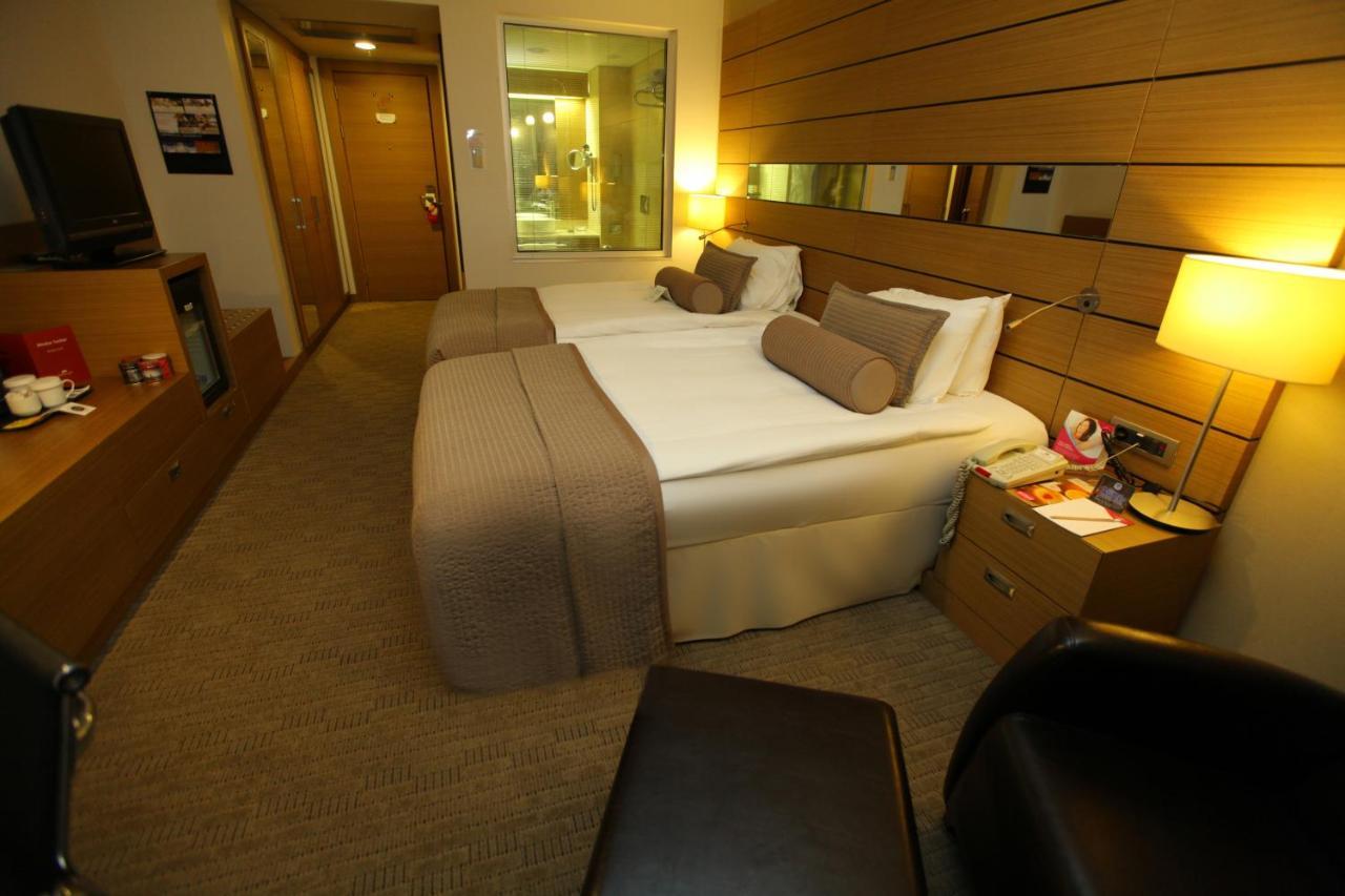 Cpankara Hotel Kültér fotó A room at the hotel
