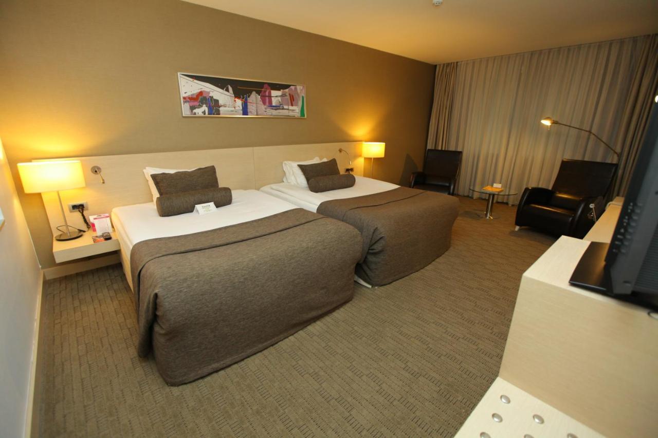 Cpankara Hotel Kültér fotó A room at the hotel